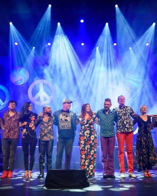 Teddy Petty And The Refugees