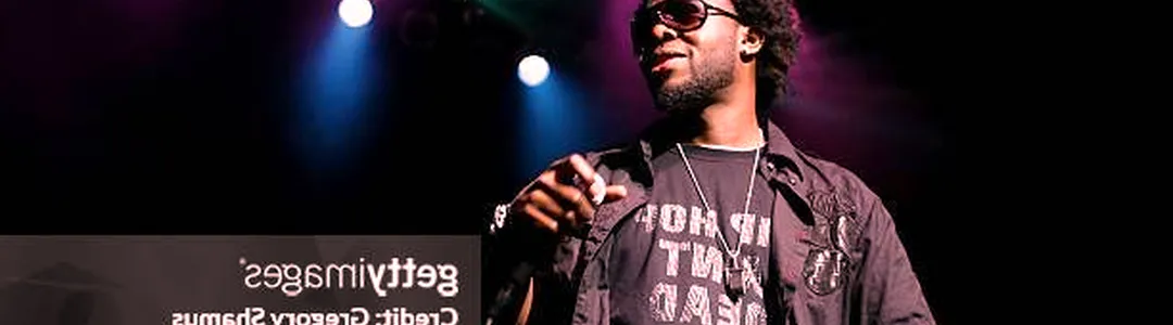 Dwele