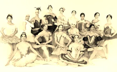 Les Ballets Trockadero De Monte Carlo